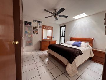 CASA EN LOMAS  3a SECCIÓN