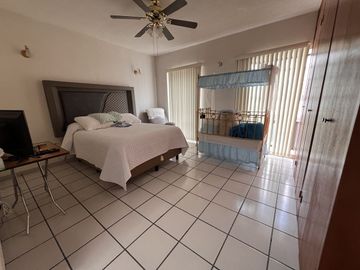 CASA EN LOMAS  3a SECCIÓN