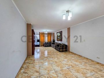 Oportunidad en Zarate: Duplex de 158m2 a solo unos pasos del Tren