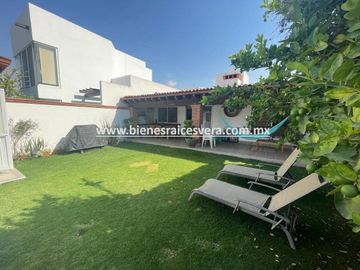 CASA EN VENTA EN RESIDENCIAL HACIENDAS TEQUISQUIAPAN. Talía