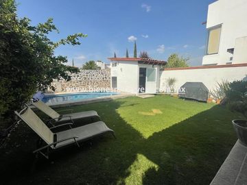 CASA EN VENTA EN RESIDENCIAL HACIENDAS TEQUISQUIAPAN. Talía