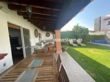 CASA EN VENTA EN RESIDENCIAL HACIENDAS TEQUISQUIAPAN. Talía