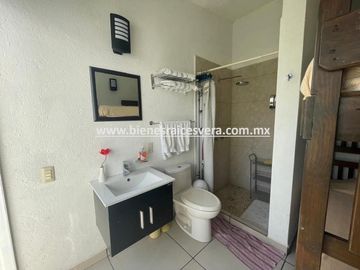 CASA EN VENTA EN RESIDENCIAL HACIENDAS TEQUISQUIAPAN. Talía