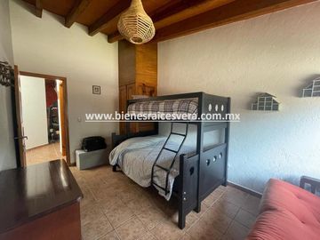 CASA EN VENTA EN RESIDENCIAL HACIENDAS TEQUISQUIAPAN. Talía