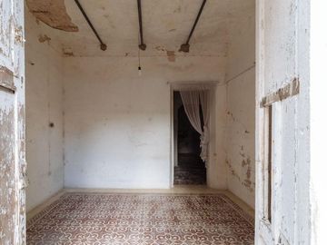 Casa para Remodelar en el Icónico Barrio de Santiago, Centro, Mérida Yuc.