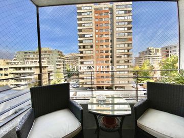 Colon, Las Condes, Santiago. Excelente ubicación, muy cómodo