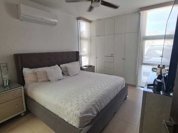 Departamento de 2 dormitorios y paneles solares en Country Club