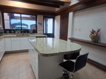 Casa en Club de Golf San Carlos, Metepec, Estado de México