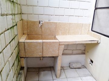SE VENDE  VIVIENDA/ COMERCIO EN EL CENTRO DE TARAPOTO