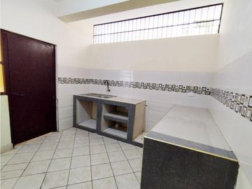 SE VENDE  VIVIENDA/ COMERCIO EN EL CENTRO DE TARAPOTO