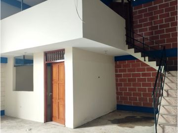 SE VENDE ALMACÉN/VIVIENDA EN YURIMAGUAS, LORETO