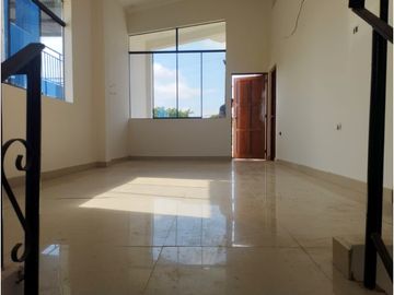 SE VENDE ALMACÉN/VIVIENDA EN YURIMAGUAS, LORETO