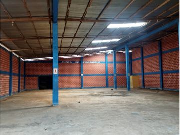 SE VENDE ALMACÉN/VIVIENDA EN YURIMAGUAS, LORETO