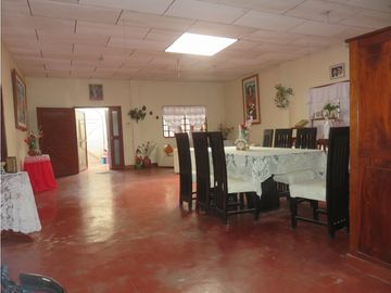 VENDO CASA EN YURIMAGUAS, LORETO, PERÚ