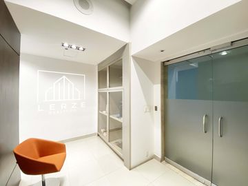 Oficina de 106 m2 en Renta con Terraza en Santa Fe. D