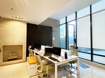 Oficina de 106 m2 en Renta con Terraza en Santa Fe. D