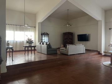 Venta Casa de Un Nivel excelente para Hotel Boutique o Asilo en Xochitepec,  Morelos