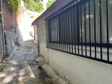 Venta Casa de Un Nivel excelente para Hotel Boutique o Asilo en Xochitepec,  Morelos
