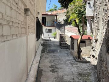 Venta Casa de Un Nivel excelente para Hotel Boutique o Asilo en Xochitepec,  Morelos