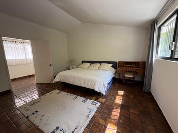 Venta Casa de Un Nivel excelente para Hotel Boutique o Asilo en Xochitepec,  Morelos