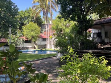Venta Casa de Un Nivel excelente para Hotel Boutique o Asilo en Xochitepec,  Morelos