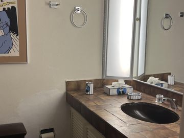 Venta Casa de Un Nivel excelente para Hotel Boutique o Asilo en Xochitepec,  Morelos