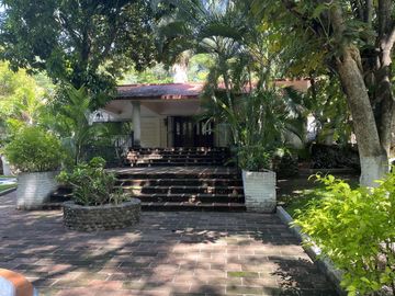 Venta Casa de Un Nivel excelente para Hotel Boutique o Asilo en Xochitepec,  Morelos