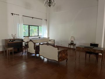 Venta Casa de Un Nivel excelente para Hotel Boutique o Asilo en Xochitepec,  Morelos