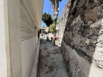 Venta Casa de Un Nivel excelente para Hotel Boutique o Asilo en Xochitepec,  Morelos