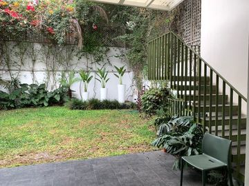 LINDA CASA EN VENTA  A UN PASO DEL PARQUE ROOSEVELT EN SAN ISIDRO