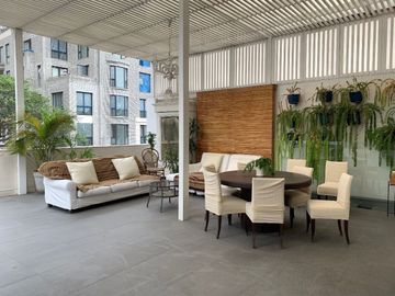 LINDA CASA EN VENTA  A UN PASO DEL PARQUE ROOSEVELT EN SAN ISIDRO