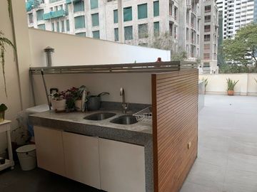 LINDA CASA EN VENTA  A UN PASO DEL PARQUE ROOSEVELT EN SAN ISIDRO