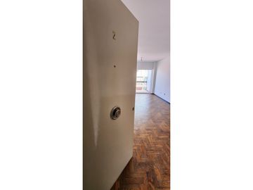 VENDO DEPARTAMENTO GRANDE EN CAPITAL CIUDAD DE MENDOZA
