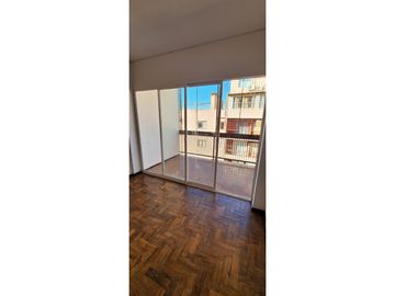 VENDO DEPARTAMENTO GRANDE EN CAPITAL CIUDAD DE MENDOZA