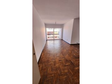 VENDO DEPARTAMENTO GRANDE EN CAPITAL CIUDAD DE MENDOZA