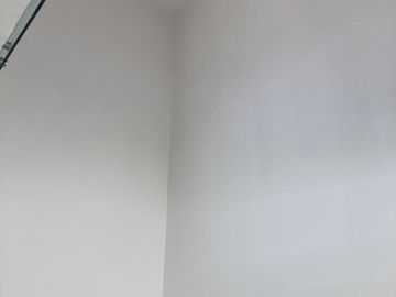 CASA EN ESQUINA FRENTE A PARQUE EN VENTA EN LOMAS DE LA RIOJA/ P. ALCALÁ