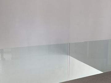 CASA EN ESQUINA FRENTE A PARQUE EN VENTA EN LOMAS DE LA RIOJA/ P. ALCALÁ