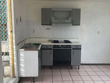 Con potencial, para renta, remodelación o inversión, Unidad Modelo