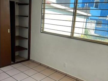 Con potencial, para renta, remodelación o inversión, Unidad Modelo