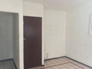 Con potencial, para renta, remodelación o inversión, Unidad Modelo