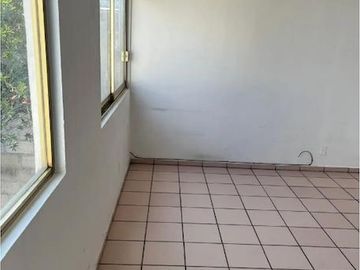 Con potencial, para renta, remodelación o inversión, Unidad Modelo
