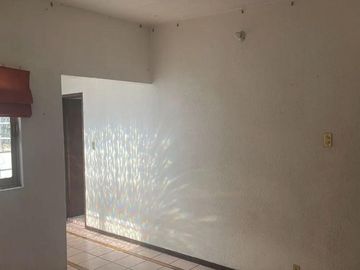 Con potencial, para renta, remodelación o inversión, Unidad Modelo