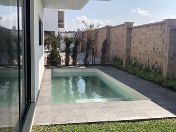 CASA CON ALBERCA EN VENTA EN PUNTA TIBURÓN LAG 8