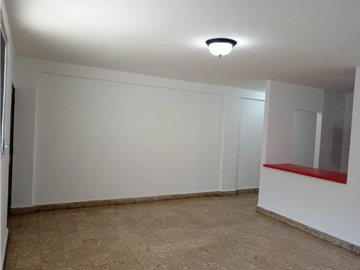 VIA BRASIL / CASA DE DOS NIVELES / RESIDENCIAL O COMERCIAL / 800M