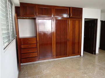 VIA BRASIL / CASA DE DOS NIVELES / RESIDENCIAL O COMERCIAL / 800M