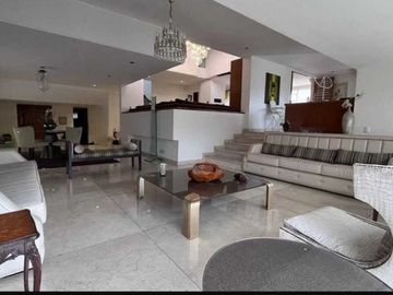 Casa en Venta en Bosque de las Lomas