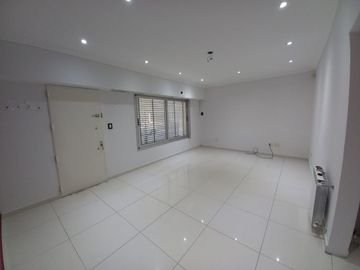 Casa en venta en Wilde Centro
