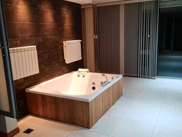 CASA EN VENTA BARRIO PRIVADO LA VACHERIE C GOLF