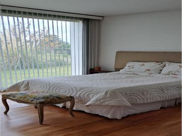CASA EN VENTA BARRIO PRIVADO LA VACHERIE C GOLF