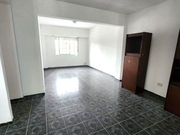Semipiso en venta en Wilde Centro